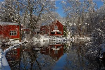 Saddle River Inn in Winter